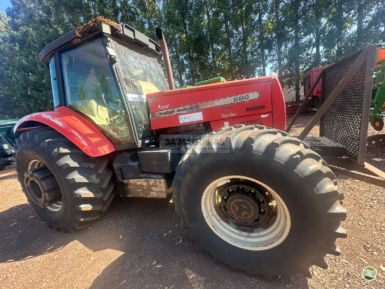 TRATOR MASSEY FERGUSON MF 680 Tração 4x4 3A Máquinas - Stara - Matriz DOURADOS MATO GROSSO DO SUL MS